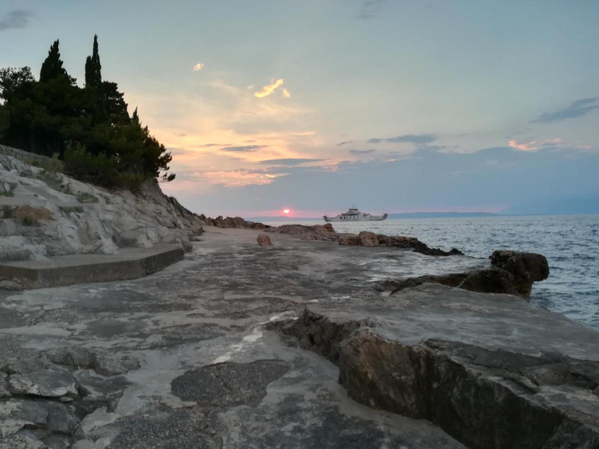 Apartmani Mlaja Trpanj Bagian luar foto