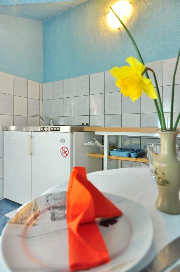 Apartmani Mlaja Trpanj Bagian luar foto